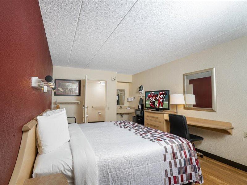Red Roof Inn Tampa Fairgrounds - Casino Mango Eksteriør billede