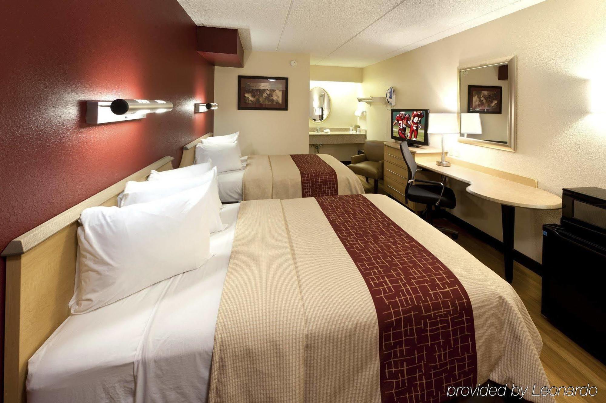 Red Roof Inn Tampa Fairgrounds - Casino Mango Eksteriør billede